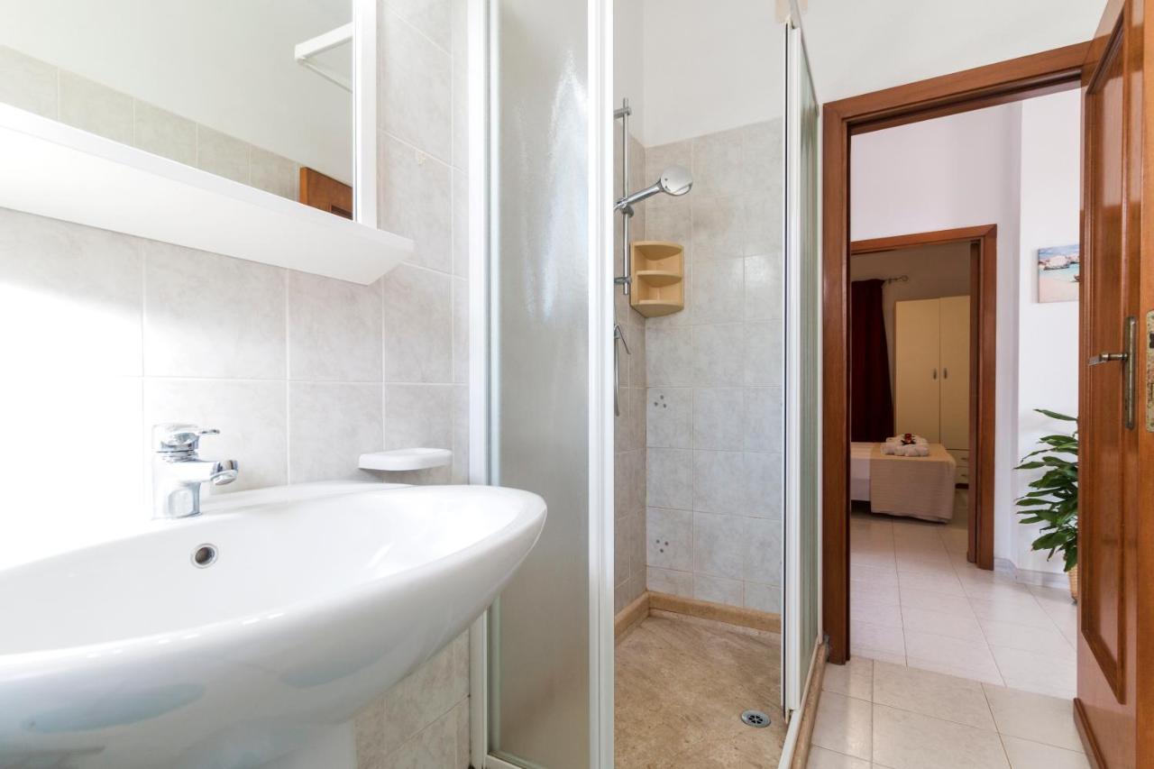 Suite Apartment La Punta Кала-Гононе Экстерьер фото